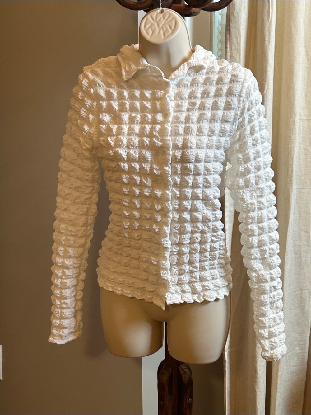 Forever 21 Textured White Button-Up Blouse